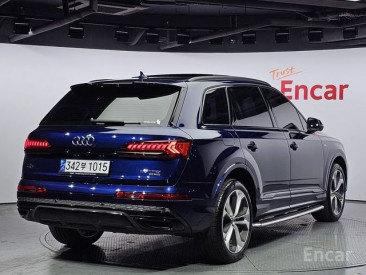 Audi - Q7 (4M) 55 TFSI Quattro Premium