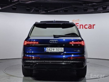 Audi - Q7 (4M) 55 TFSI Quattro Premium