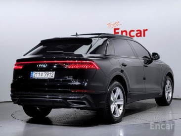 Audi - Q8 45 TDI Quattro Premium