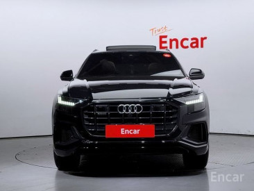 Audi - Q8 45 TDI Quattro Premium