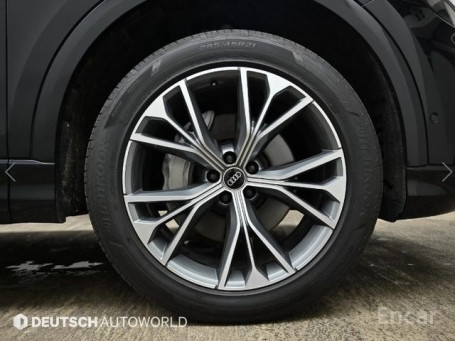 Audi - Q8 50 TDI Quattro Premium