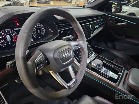 Audi - RSQ8 (4M) 4,0 TFSI Quattro