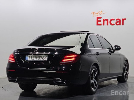 Mercedes - E-Class W213 E250 Avantgarde