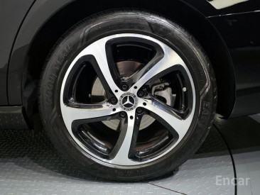 Mercedes - E-Class W213 E250 Avantgarde