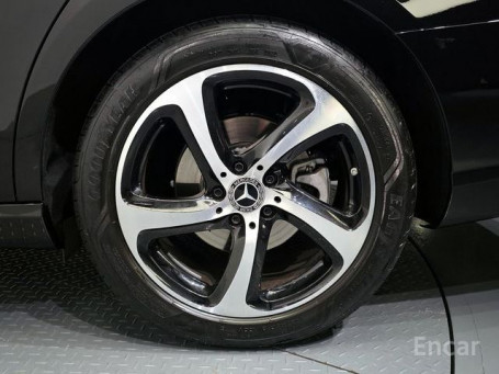 Mercedes - E-Class W213 E250 Avantgarde