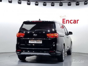 Kia Carnival (До рест)