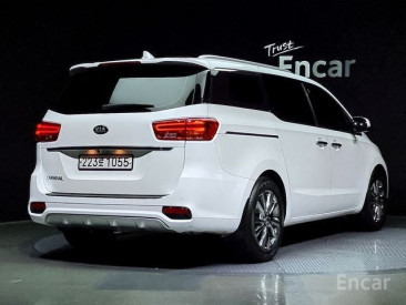 Kia Carnival (До рест)