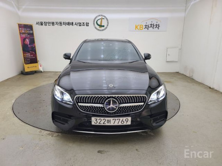 Mercedes - E-Class W213 E300 4MATIC AMG Line