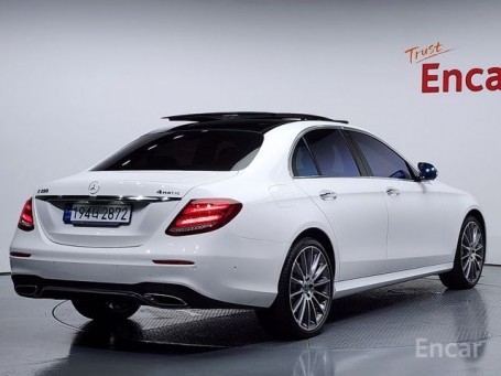 Mercedes- E-Class W213 E350 4MATIC AMG Line