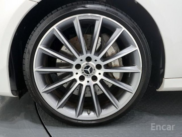 Mercedes- E-Class W213 E350 4MATIC AMG Line