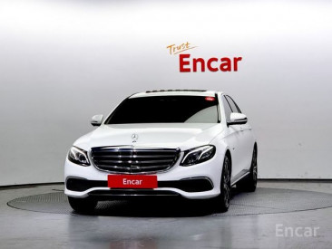 Mercedes - E-Class W213 E300e 4MATIC Exclusive