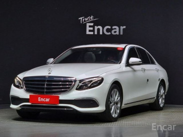 Mercedes - E-Class W213 E220d 4MATIC Exclusive
