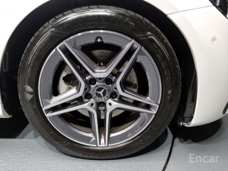 Mercedes - E-Class W213 E250 AMG Line