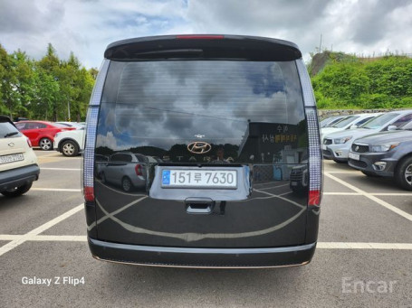Hyundai Staria Lounge
