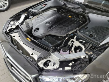 Mercedes - E-Class W213 4MATIC Exclusive