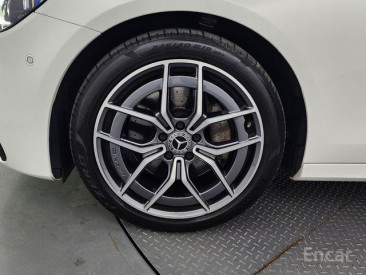 Mercedes- E-Class W213 E220d 4MATIC AMG Line